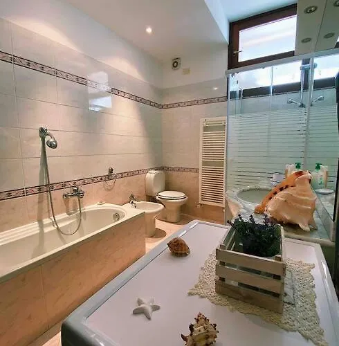 Fonzi's House * Λα Σπέτσια